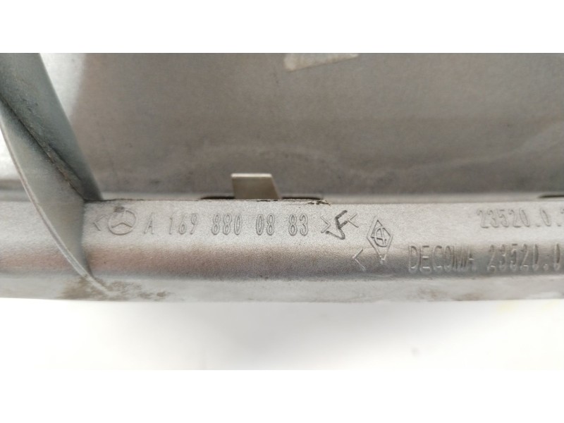 Recambio de rejilla delantera para mercedes-benz clase b (w245) 200 cdi (245.208) referencia OEM IAM A1698800883  A1698880640