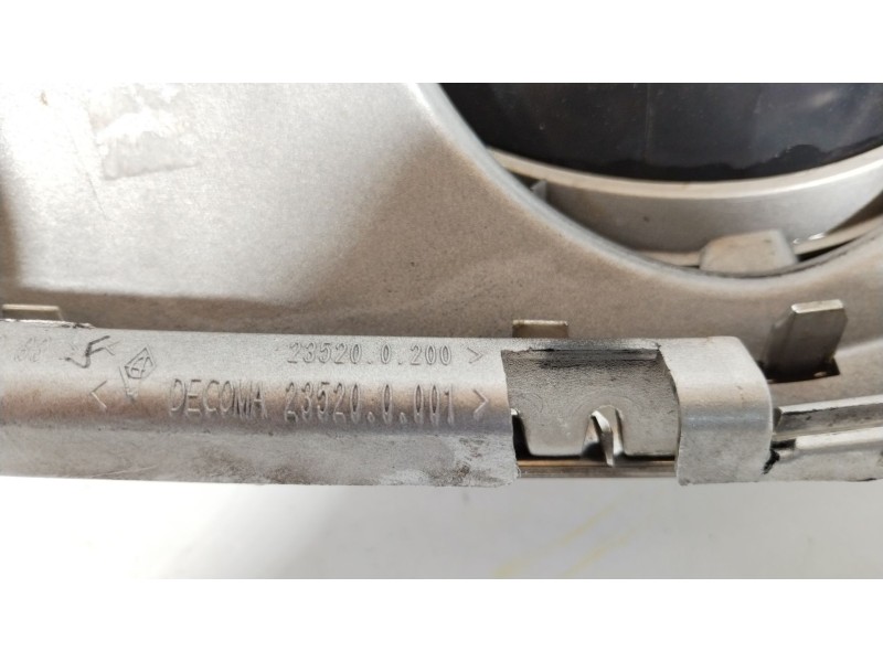 Recambio de rejilla delantera para mercedes-benz clase b (w245) 200 cdi (245.208) referencia OEM IAM A1698800883  A1698880640