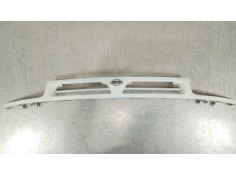 Recambio de rejilla delantera para nissan micra ii (k11) 1.3 i 16v referencia OEM IAM 623104F100  