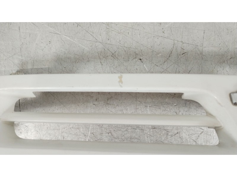 Recambio de rejilla delantera para nissan micra ii (k11) 1.3 i 16v referencia OEM IAM 623104F100  