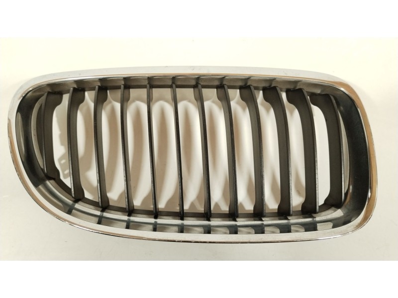 Recambio de rejilla delantera para bmw 3 (e90) 320 d referencia OEM IAM 51137201968  