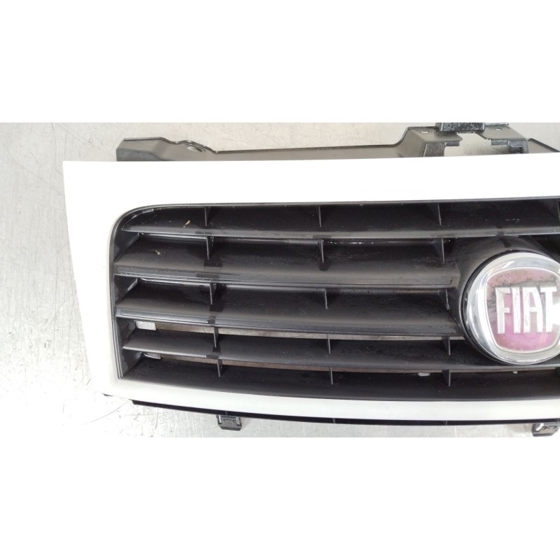 Recambio de rejilla delantera para fiat scudo autobús (270_, 272_) 2.0 d multijet referencia OEM IAM 1497652077  1497652898