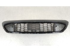 Recambio de rejilla paragolpes central para ford kuga ii (dm2) 2.0 tdci 4x4 referencia OEM IAM GV4J17D635A  2055017