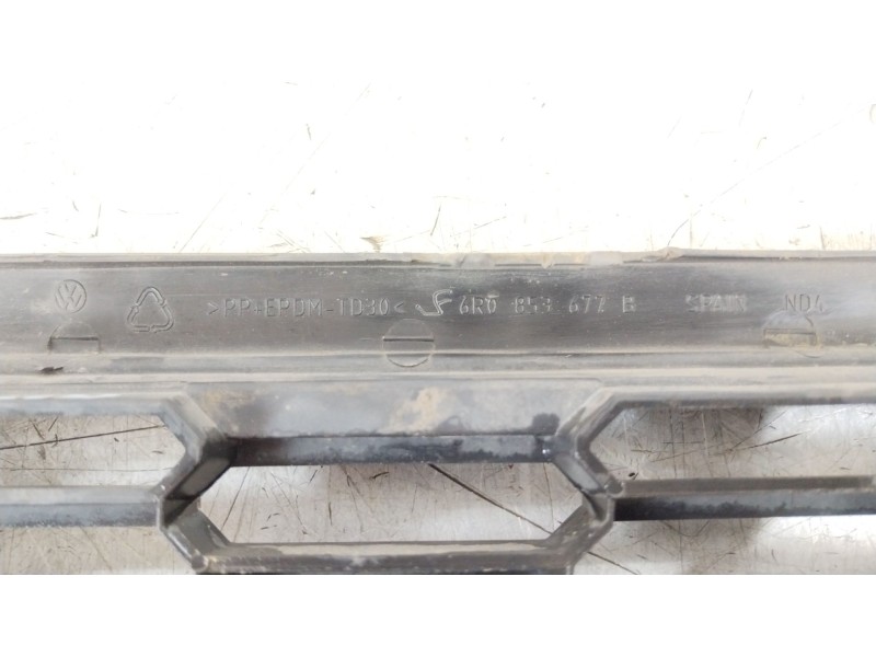 Recambio de rejilla paragolpes delantero para volkswagen polo v (6r1, 6c1) 1.6 tdi referencia OEM IAM 6R0853677B  