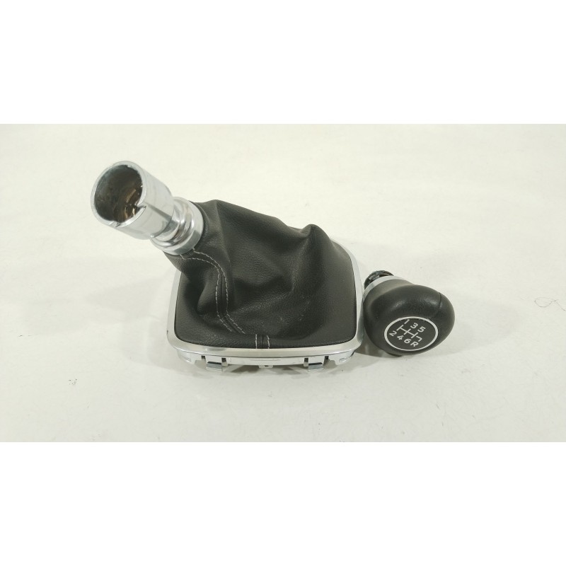 Recambio de pomo palanca cambio para ford puma (j2k, cf7) 1.0 ecoboost referencia OEM IAM H1BR7217BKA  2124861
