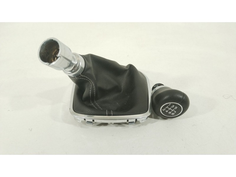 Recambio de pomo palanca cambio para ford puma (j2k, cf7) 1.0 ecoboost referencia OEM IAM H1BR7217BKA  2124861