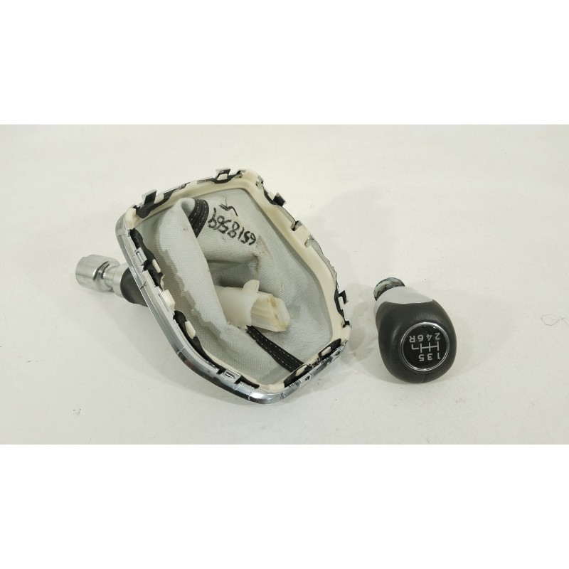 Recambio de pomo palanca cambio para ford puma (j2k, cf7) 1.0 ecoboost referencia OEM IAM H1BR7217BKA  2124861