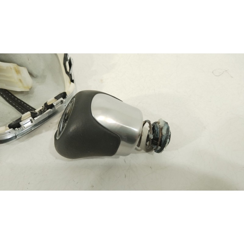 Recambio de pomo palanca cambio para ford puma (j2k, cf7) 1.0 ecoboost referencia OEM IAM H1BR7217BKA  2124861