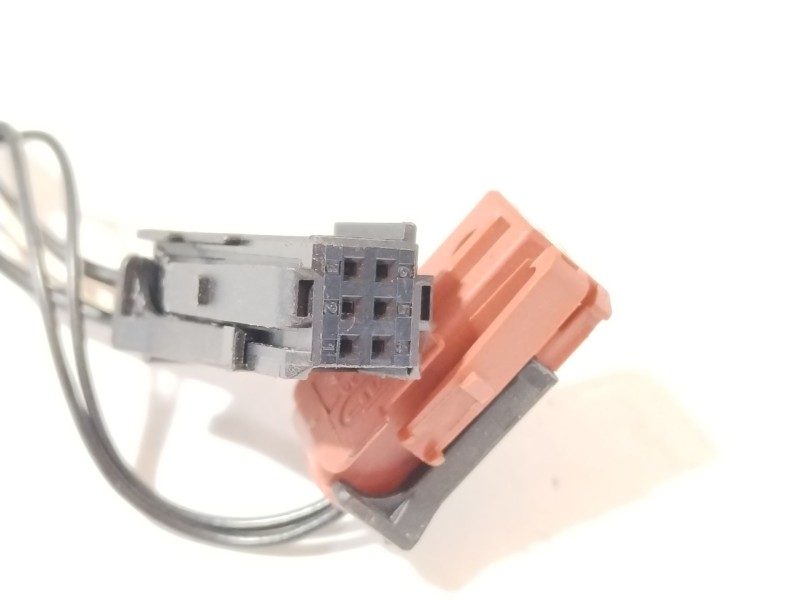 Recambio de retrovisor derecho para peugeot 1007 (km_) 1.4 referencia OEM IAM 8154AG  A485588