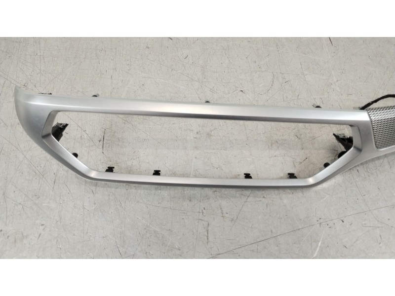 Recambio de moldura para bmw serie 3 berlina (g20) 318d referencia OEM IAM 9P5A0F07101  6848618