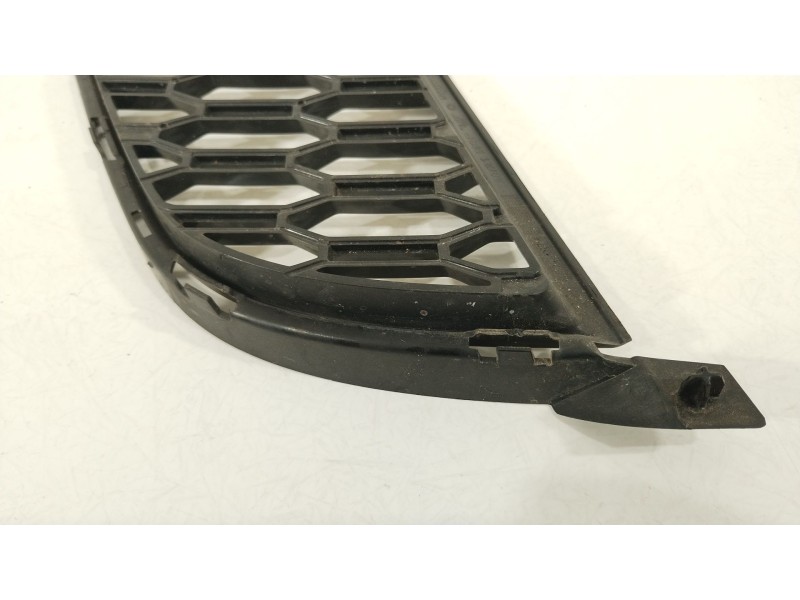 Recambio de rejilla paragolpes izquierda para bmw serie 3 berlina (g20) 318d referencia OEM IAM 51118075601  