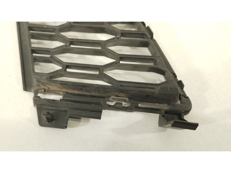 Recambio de rejilla paragolpes izquierda para bmw serie 3 berlina (g20) 318d referencia OEM IAM 51118075601  