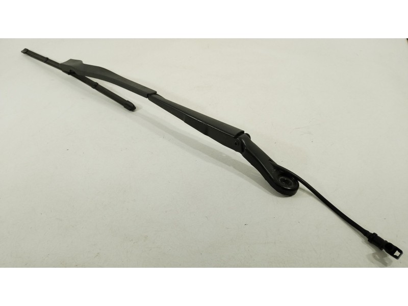 Recambio de brazo limpia delantero derecho para bmw serie 3 berlina (g20) 318d referencia OEM IAM 61619448920  