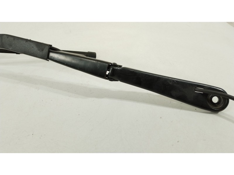 Recambio de brazo limpia delantero izquierdo para bmw serie 3 berlina (g20) 318d referencia OEM IAM 61619448919  