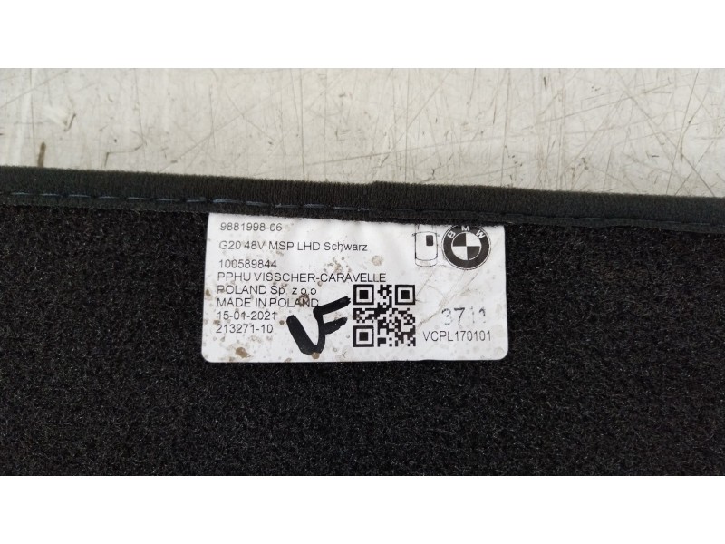 Recambio de juego de alfombrillas para bmw serie 3 berlina (g20) 318d referencia OEM IAM 9881998 51472462751 51472473240