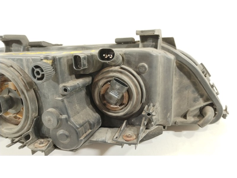 Recambio de faro izquierdo para bmw 5 touring (e39) 520 d referencia OEM IAM 63128372753  