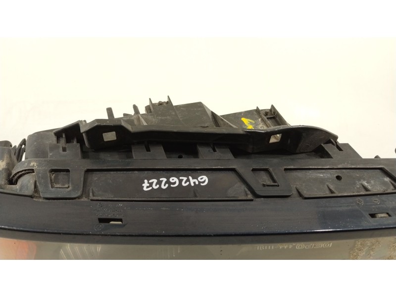 Recambio de faro izquierdo para bmw 5 touring (e39) 520 d referencia OEM IAM 63128372753  