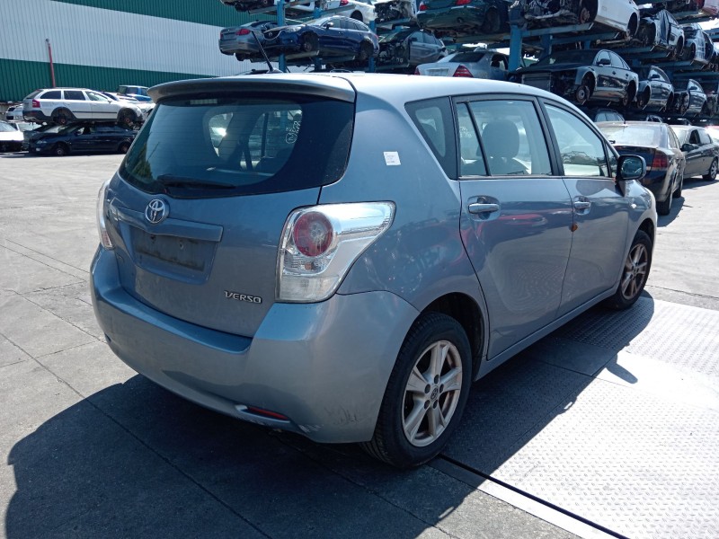 toyota verso (_r2_) del año 2009