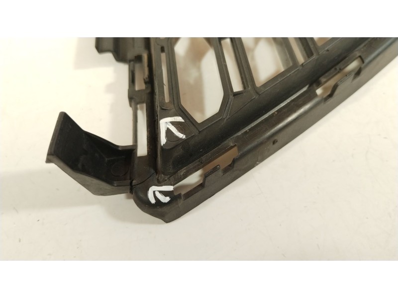 Recambio de rejilla paragolpes izquierda para bmw serie 3 berlina (g20) 318d referencia OEM IAM 51118075601  