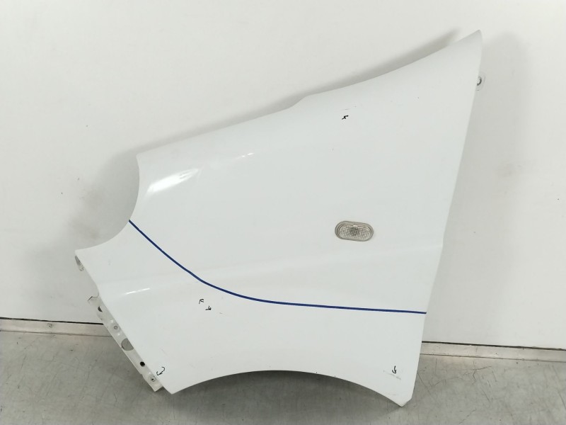 Recambio de aleta delantera izquierda para nissan primastar furgoneta (x83) 2.0 dci 115 referencia OEM IAM   