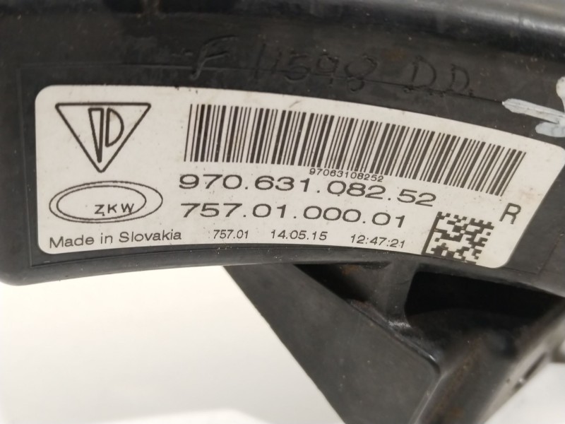 Recambio de faro derecho para porsche panamera diesel referencia OEM IAM 97063108252  7570100001