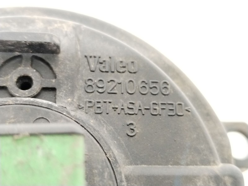 Recambio de faro antiniebla derecho para toyota yaris (_p13_) 1.4 d (nlp130_) referencia OEM IAM 812100D042  89210656