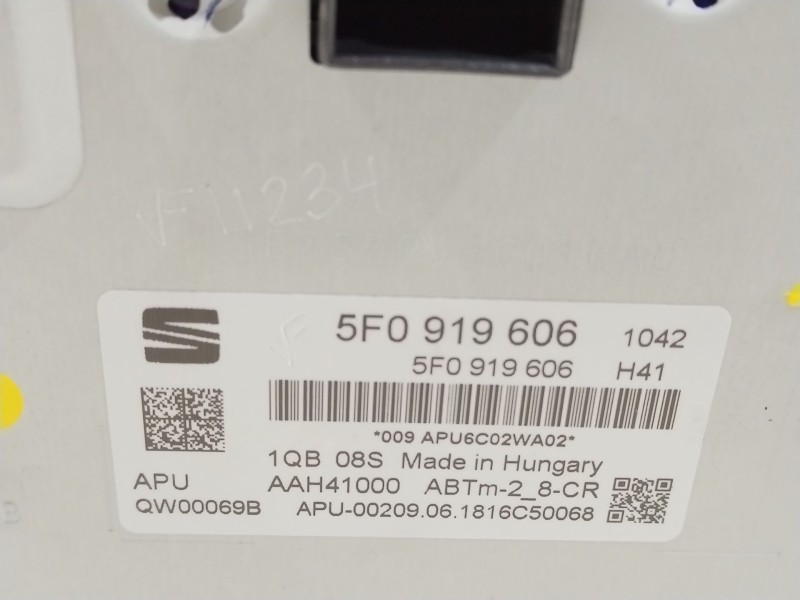 Recambio de pantalla multifuncion para seat leon st (5f8) style referencia OEM IAM 5F0919606  