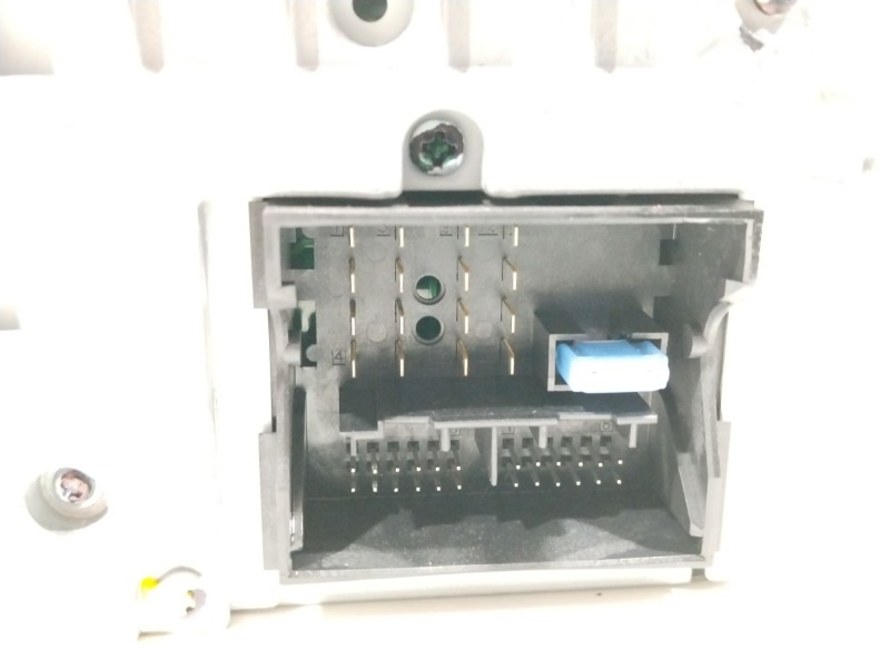 Recambio de sistema audio / radio cd para audi a4 b8 (8k2) 2.0 tdi referencia OEM IAM 8T1035186P  