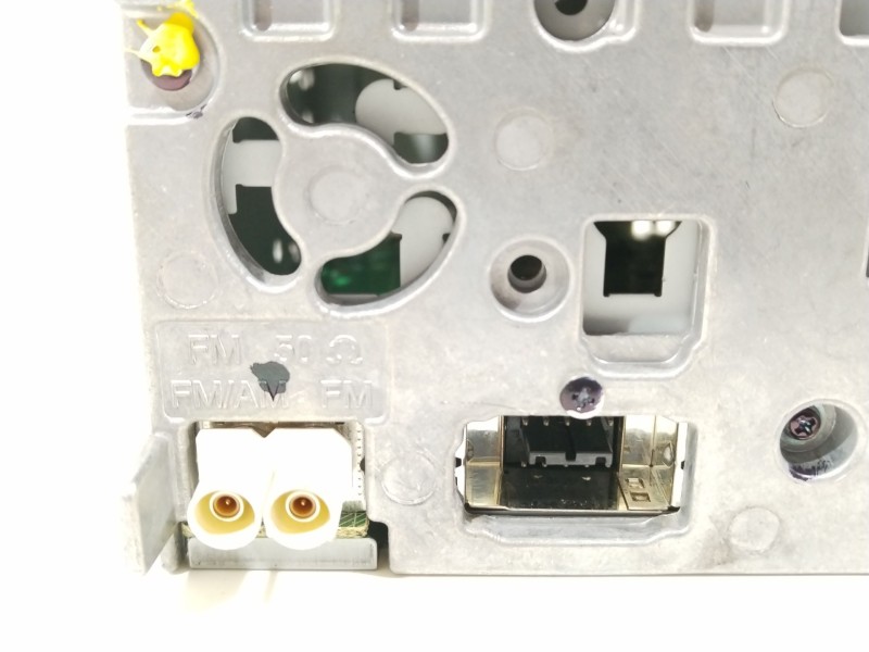 Recambio de sistema audio / radio cd para audi a4 b8 (8k2) 2.0 tdi referencia OEM IAM 8T1035186P  