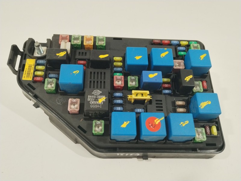Recambio de caja reles / fusibles para ssangyong korando (ck) 2.0 e-xdi referencia OEM IAM 8297034021  