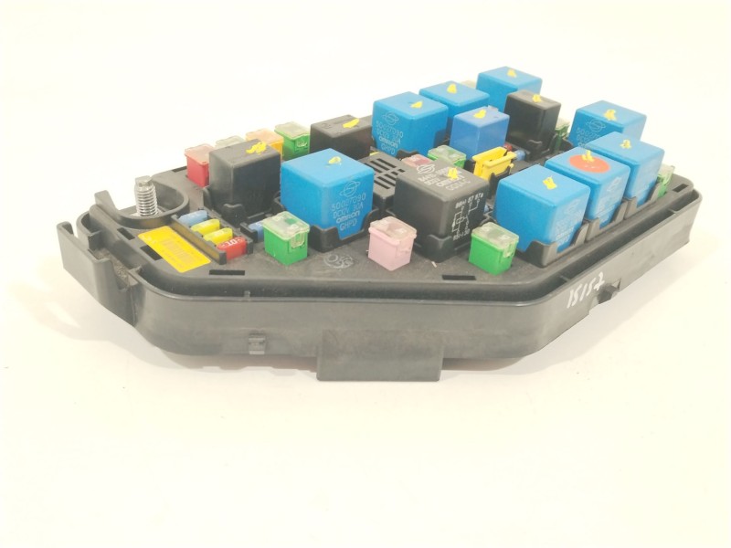 Recambio de caja reles / fusibles para ssangyong korando (ck) 2.0 e-xdi referencia OEM IAM 8297034021  