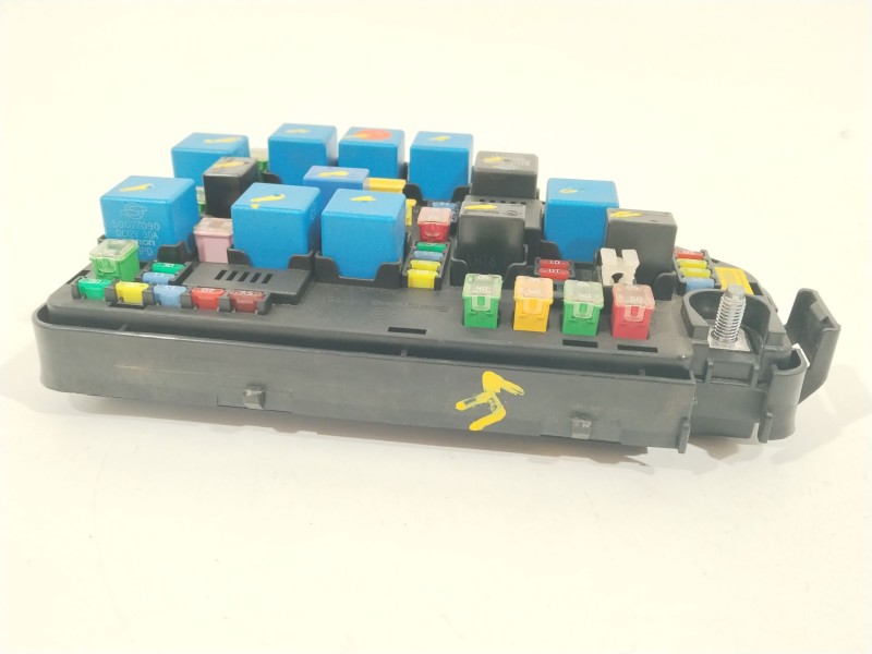Recambio de caja reles / fusibles para ssangyong korando (ck) 2.0 e-xdi referencia OEM IAM 8297034021  