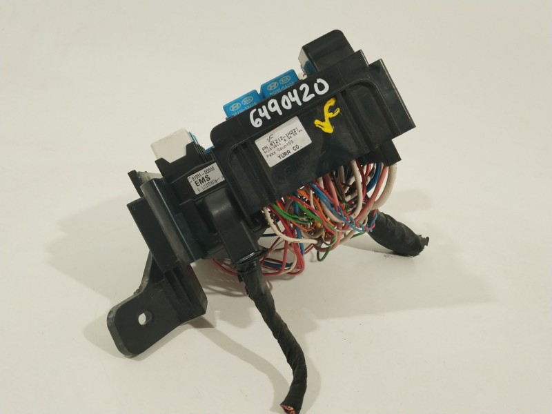 Recambio de caja reles / fusibles para kia cee´d hatchback (ed) 1.4 referencia OEM IAM 912121H221  919510Q000