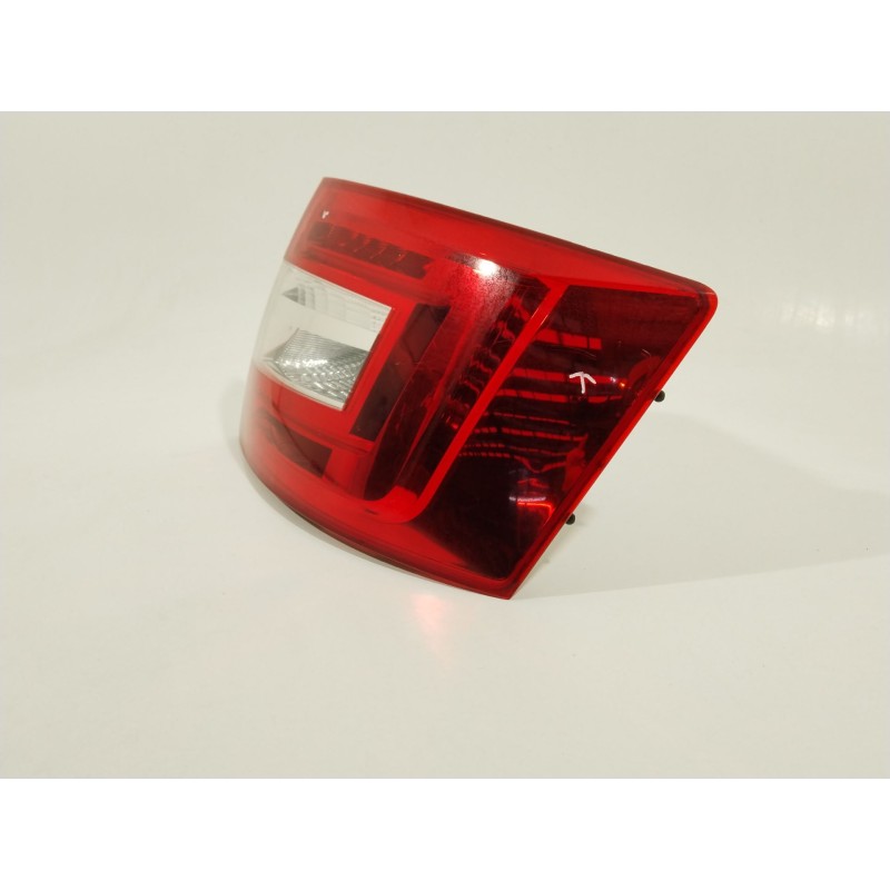 Recambio de piloto trasero derecho para skoda octavia iii (5e3, nl3, nr3) 1.5 tsi referencia OEM IAM 5E5945112B  