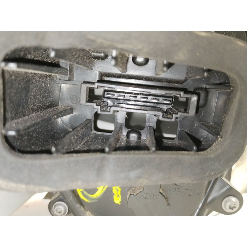 Recambio de piloto trasero derecho para skoda octavia iii (5e3, nl3, nr3) 1.5 tsi referencia OEM IAM 5E5945112B  