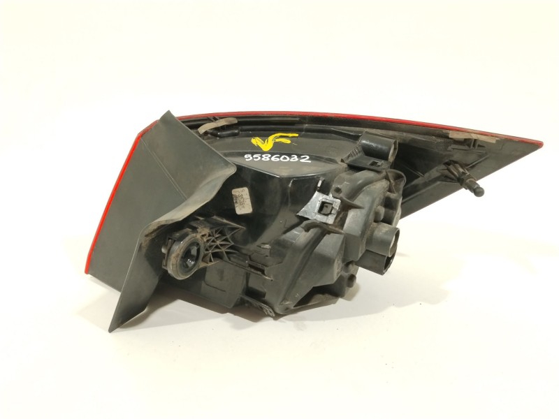 Recambio de piloto trasero izquierdo para seat leon st (5f8) style referencia OEM IAM 5F9945095  