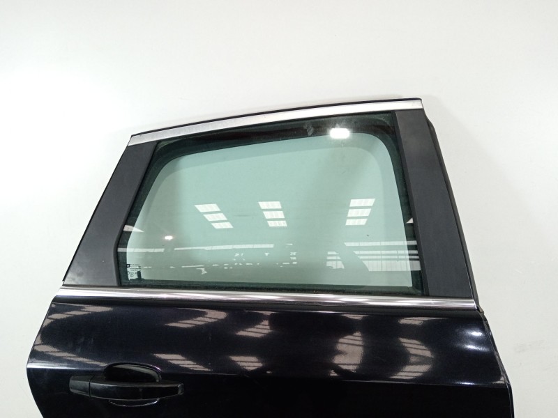 Recambio de puerta trasera derecha para opel astra j lim. cosmo referencia OEM IAM   