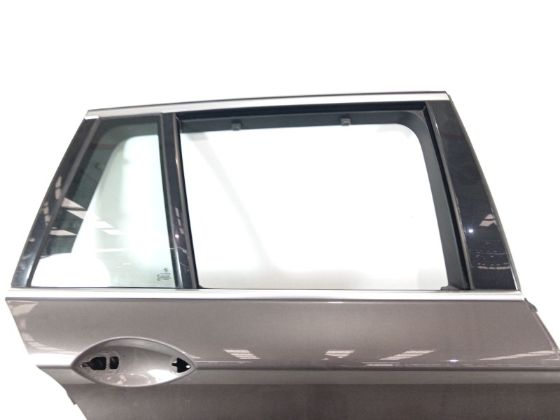 Recambio de puerta trasera derecha para bmw 5 touring (f11) 525 d xdrive referencia OEM IAM 41009628758  