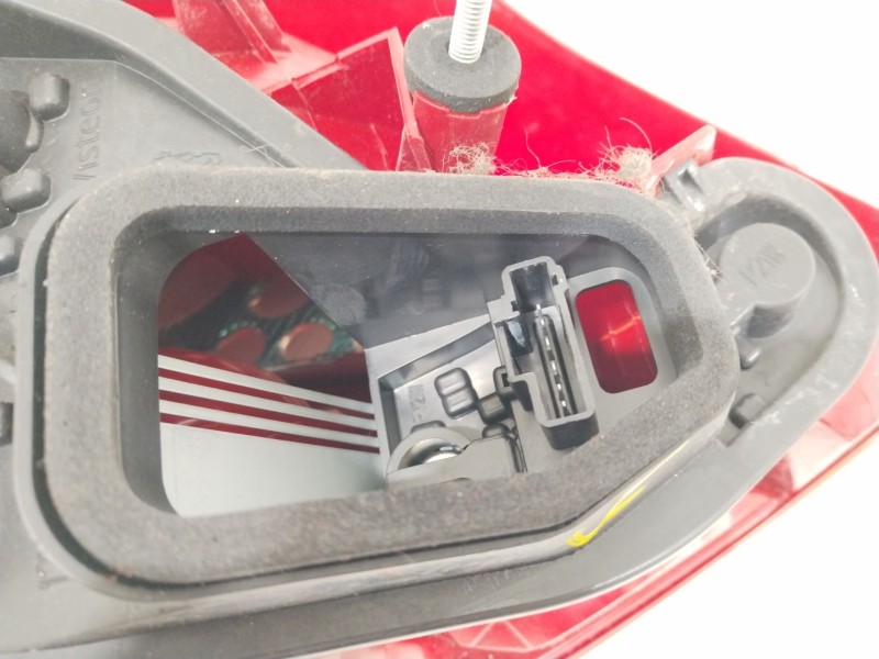 Recambio de piloto trasero derecho para peugeot 207/207+ (wa_, wc_) 1.4 16v referencia OEM IAM 9649986580  