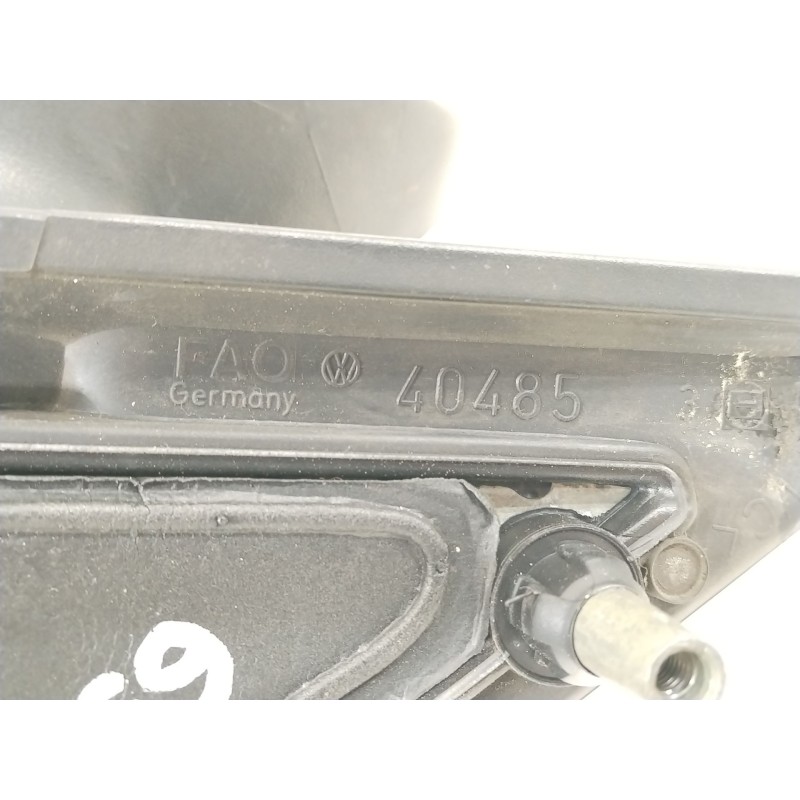 Recambio de retrovisor izquierdo para volkswagen golf van iii variant (1h5) 1.9 tdi referencia OEM IAM 1H1857501  