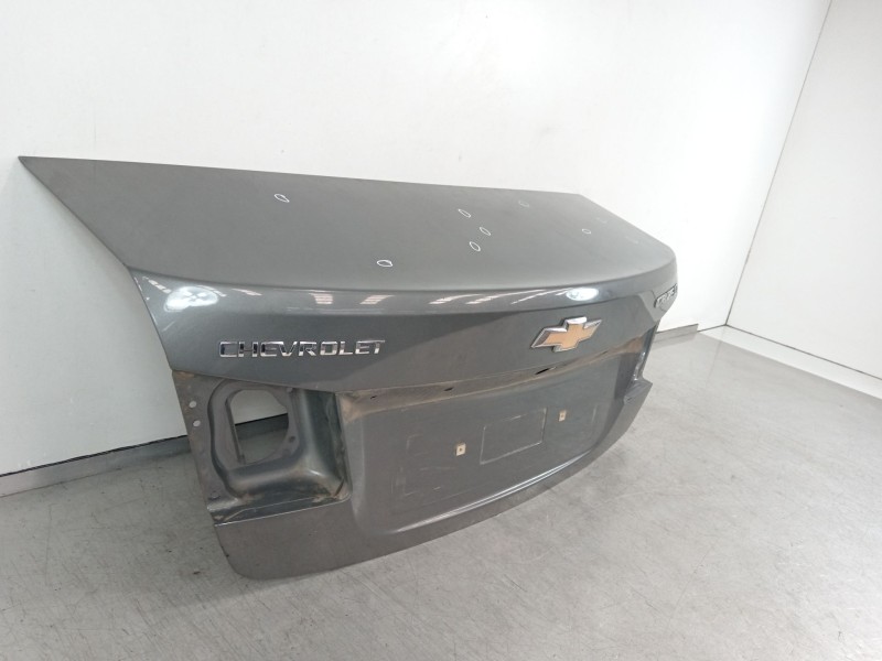 Recambio de tapa maletero para chevrolet cruze lt referencia OEM IAM   