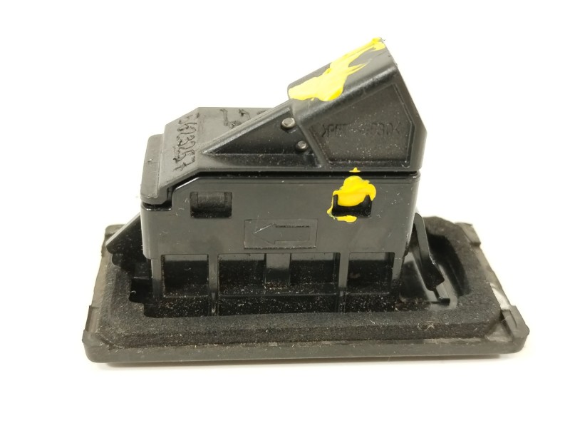 Recambio de maneta exterior porton para mazda cx-3 luxury referencia OEM IAM BHN1568D0  