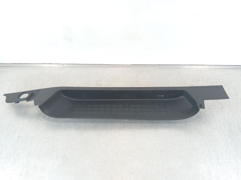 Recambio de moldura para peugeot traveller autobús (v_) 2.0 bluehdi 145 referencia OEM IAM 9808681577 98086815ZD 