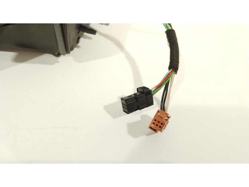 Recambio de retrovisor izquierdo para peugeot 208 style referencia OEM IAM 1607511180  