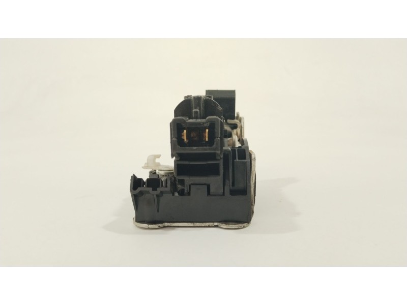 Recambio de cerradura puerta delantera derecha para dacia dokker monospace (ke_) 1.6 lpg referencia OEM IAM 805025952R  