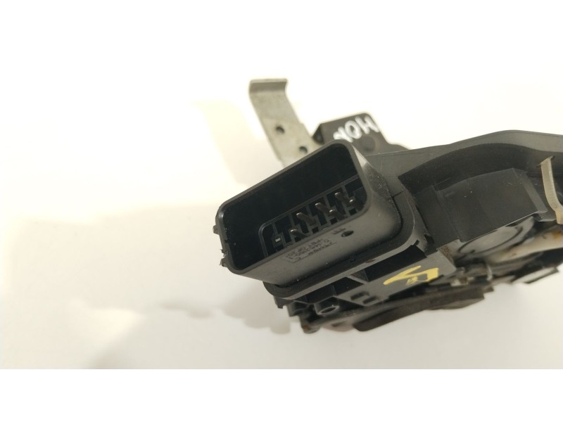 Recambio de cerradura puerta delantera derecha para ford mondeo iv (ba7) 1.8 tdci referencia OEM IAM 8M2AR21812AA  