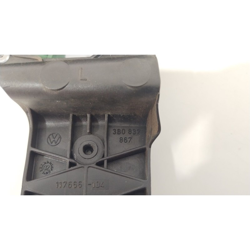 Recambio de cerradura puerta delantera izquierda para volkswagen passat b5.5 (3b3) 1.9 tdi referencia OEM IAM 3B1837015Q  