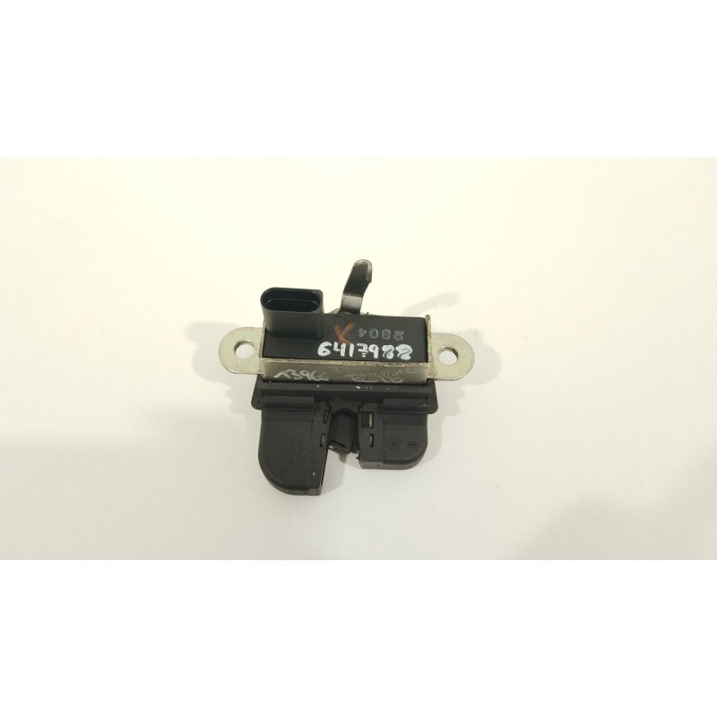 Recambio de cerradura maletero / porton para seat toledo iii (5p2) 2.0 tdi 16v referencia OEM IAM 5P5827505  