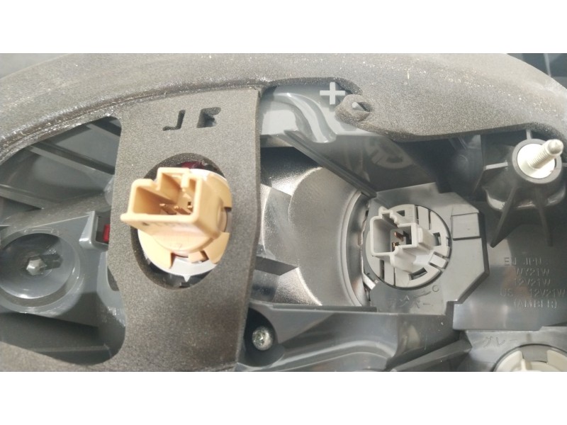 Recambio de piloto trasero derecho para mazda cx-7 (er) active referencia OEM IAM EH6251150C  