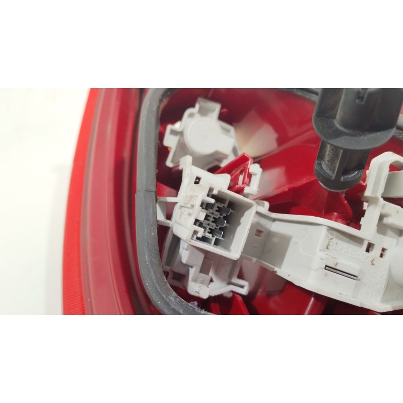 Recambio de piloto trasero izquierdo para ford fiesta vi (cb1, ccn) 1.4 tdci referencia OEM IAM 8A6113405A  